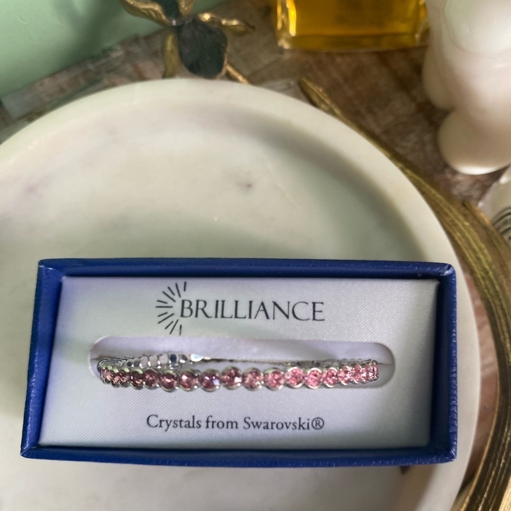 Brilliance by Swarovski Pink crystals adjustable size bracelet - Picture 4 of 6